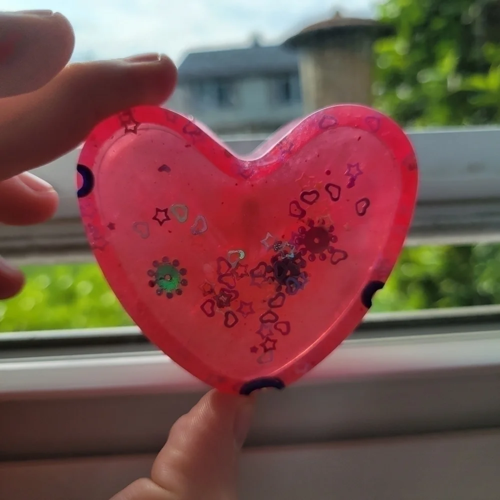 NEW Handmade Resin Pink Trinket Box With A Dasisy And Extras